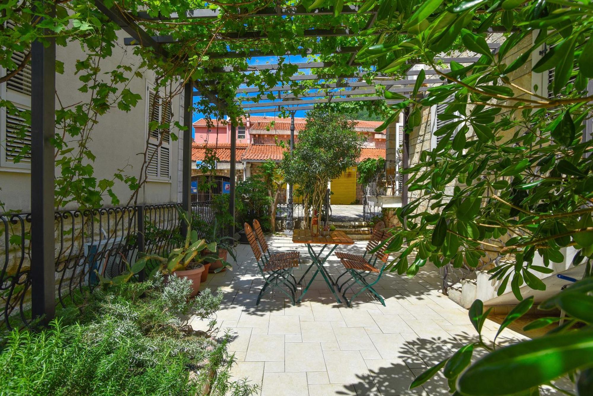 Apartment Blue Mare *